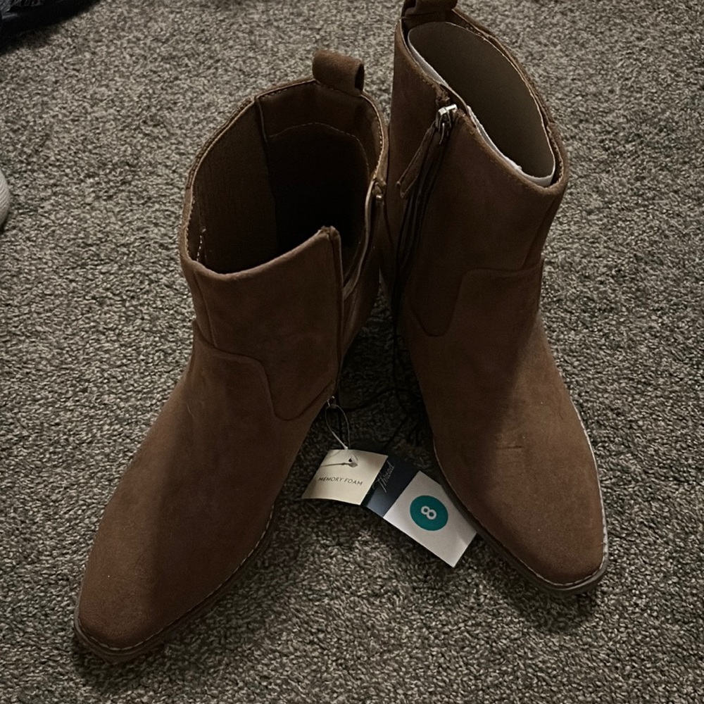 Universal Thread Brown Ankle Boots
